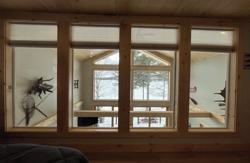 Pittsburg House | Brand new 3-bedroom lakefront house in wonderful Pittsburg. Enjoy a cozy stay
