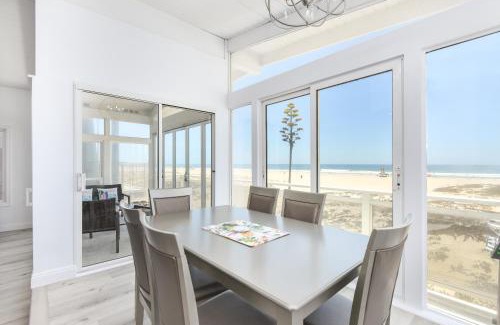Santa Ana Heights House | Brand New 3 Bedroom Upper-Level Oceanfront Home