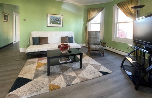 West End Providence House | Brand New 3B1B comfy home in convenient location