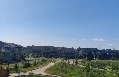 Wasaga Beach Villa | Brand new 4-bedroom,4-bathroom pond-front home in beautiful Wasaga Beach!