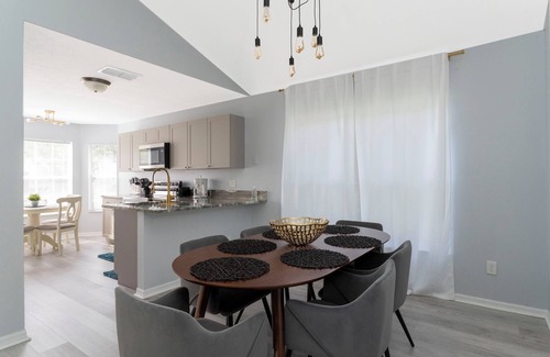 Kissimmee House | Brand New 4BR Home w/ Mickey & Frozen Rooms – 10min to Disney!