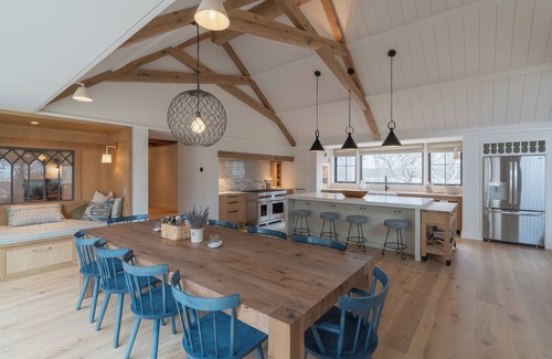West Tisbury House | Brand New 5 Bedroom Compound With Pool and Guest House!