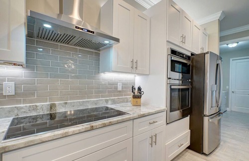 Burnt Store House | Brand New 5 Bedroom Heated Pool Home with 6 Beds