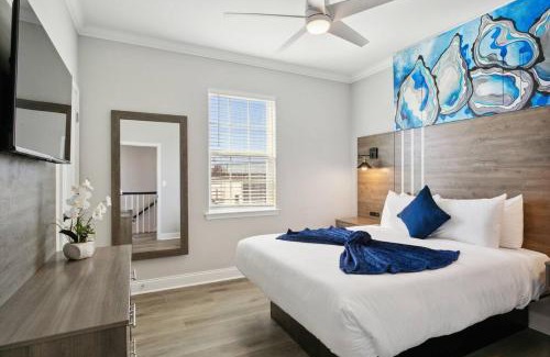 Tulane - Gravier House | Brand New 5BR, Outdoor Seating, Parking