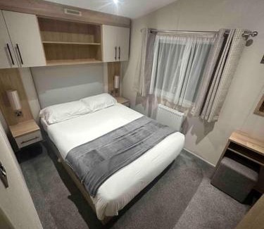 Selsey Apartment | BRAND NEW 8 berth holiday home