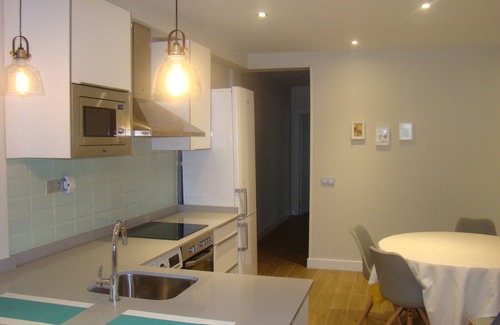 Santander City Centre Condo | Brand new apartment (2h) OPTIONAL parking