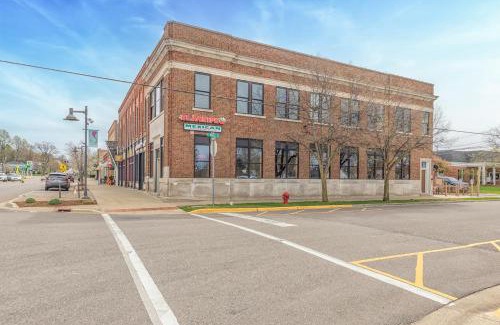Fennville House | Brand new apartment in Downtown Fennville!