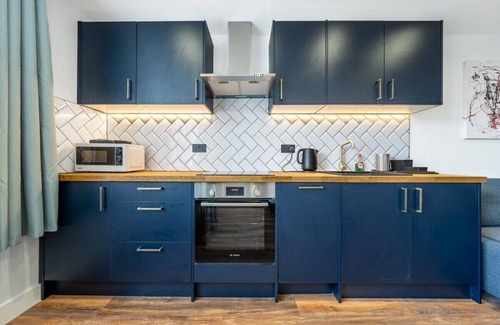 Harlesden Apartment | Brand New Apt Sleeps 5 - Zone 2
