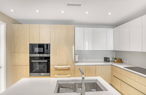 Singer Island Condo | Brand New Beachfront 2 bed/2.5ba Condo in 5 star resort Palm Beach area