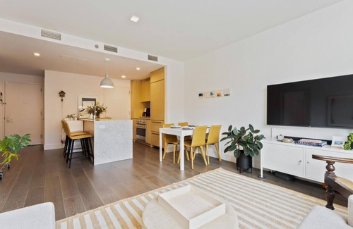 Greenpoint Apartment | Brand New Brooklyn 1.5 Bedroom in Hip Greenpoint
