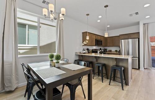 Northeast Reno House | Brand New Build With Hot Tub Near UNR & Downtown