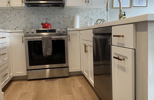 Majestic Pines Condo | Brand New/Completely Renovated Mammoth Bigwood Condo/Garage