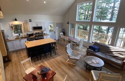 Bracebridge Cottage | Brand New Cottage on Quiet lake - 20 Minutes from Bracebridge Downtown