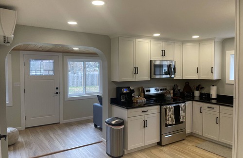 Mount Marion House | Brand new cozy, quiet interior, located in Village of Saugerties 3 mins to HITS