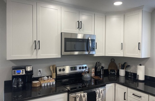 Mount Marion House | Brand new cozy, quiet interior, located in Village of Saugerties 3 mins to HITS