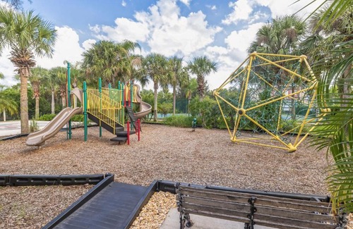 West Kissimmee House | Brand New Disney Themed Oasis 2BR near Parks townhouse