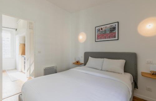 Pere Lachaise Apartment | Brand New - Exquisite and Sunny Parisian Loft