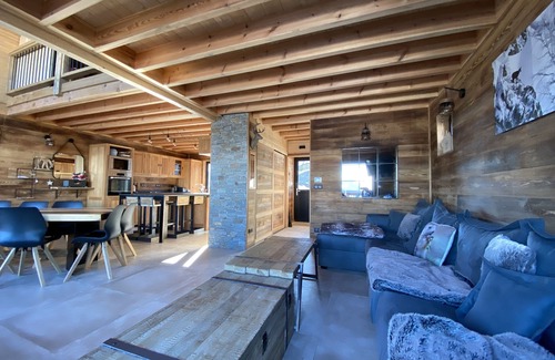 Bellentre Ski Chalet | Brand new Chalet La Plagne-Les Coches with superb views of Mont Blanc