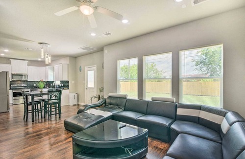 Texas City House | Brand New! Fully Furnished Texas City Home