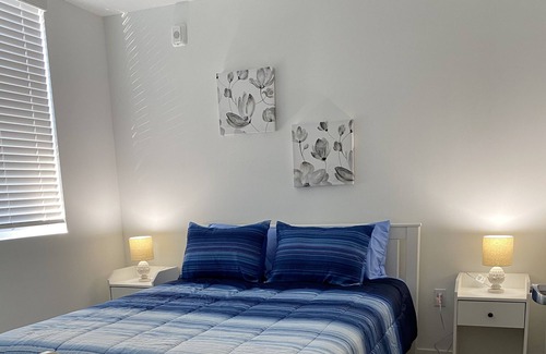 Golden Lakes Apartment | Brand new, fully furnished apartment. 10 minutes to airport