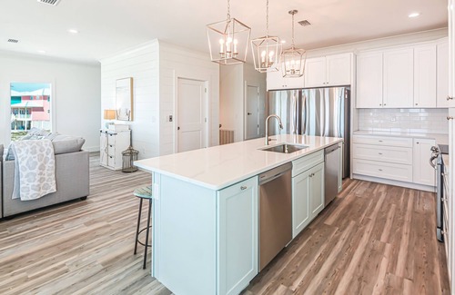 Southpointe House | BRAND NEW GULF FRONT HOME WITH A PRIVATE POOL AND AN ELEVATOR!