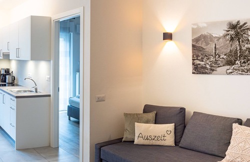 Merano Apartment | Brand New Holiday Apartment "Alex" Near the Center with Mountain View, Wi-Fi & Balcony