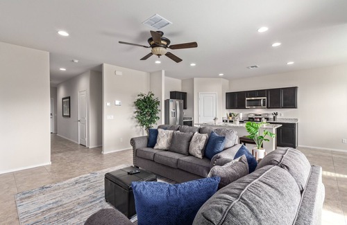 Casa Grande House | Brand New Home! Casa Grande! Near Shopping, Hiking and More.