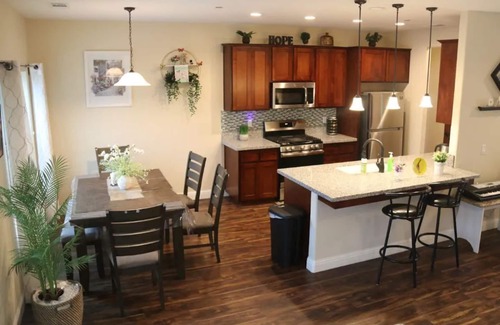 Visalia House | Brand New Home Close to Sequoia/w Tub & Games