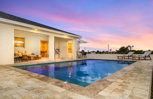 Burnt Store House | Brand New Home, Heated Pool, Sleeps 8 - Villa Kayo Kosta - Roelens Vacations