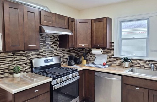 Downtown Buffalo Apartment | Brand new house in downtown with parking
