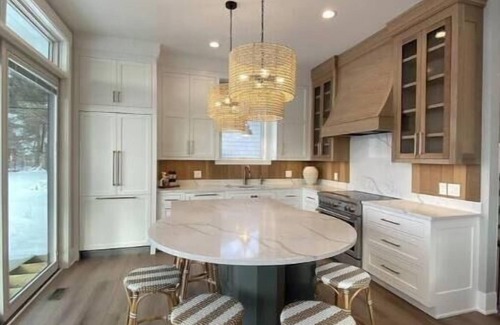 Mears Cottage | BRAND NEW- Juniper Cottage onLake Michigan! Low bluff, new stairs and beach!