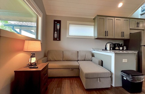 Hiawassee Cottage | BRAND NEW! Lake Chatuge Tiny Home on Main Street!