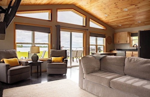 Crivitz House | Brand New Lakeshore Home