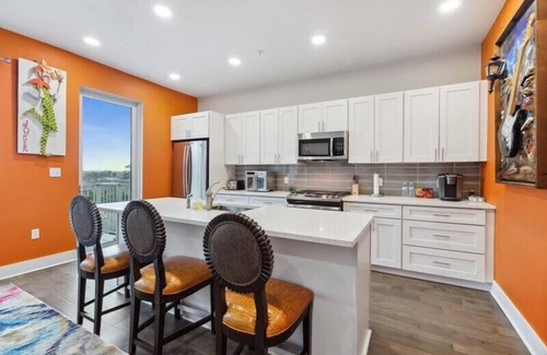 Saint Claude House | *BRAND NEW LISTING* Gorgeous Condo near French Quarter w parking