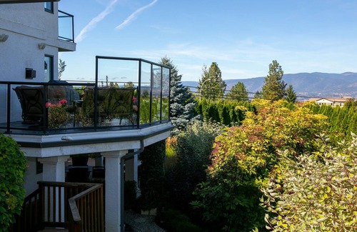 Southeast Kelowna House | Brand New Listing! Private Family Vacation Estate with Lake View and City View.