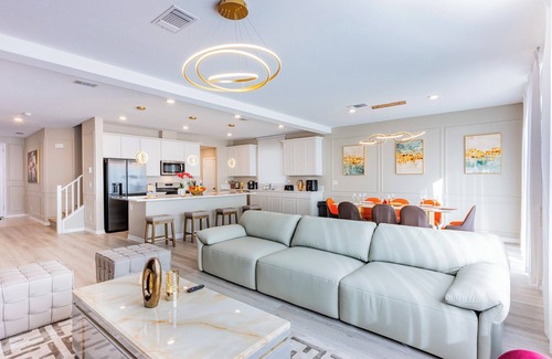 Enterprise Villa | Brand new luxury 5 bedroom villa, 6King bed with WiFi, air conditioning 07