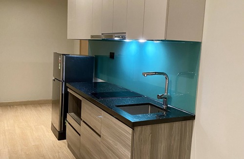 Bai Chay Apartment | Brand new luxury condo with gorgeous balcony view to Ha Long Bay