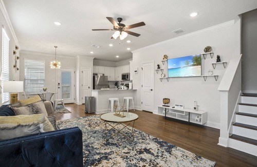 West San Antonio House | Brand New Luxury Seaworld/Lackland 3bed2.5 bath home Sleeps 6 family friendly