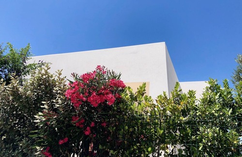 Ostuni House | Brand new, modern Mediterranean holiday home by the sea with roof terrace u. sea view
