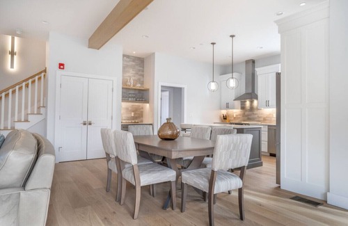 Ogunquit House | BRAND NEW Modern Downtown Luxury - Walk to the Beach!