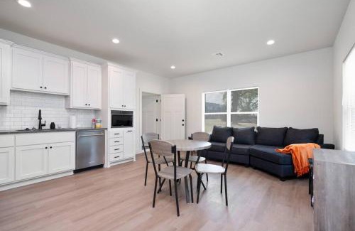 Tulsa House | Brand New Modern Getaway on Private Land!