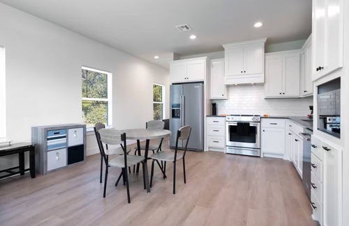 Tulsa House | Brand New Modern Getaway on Private Land!