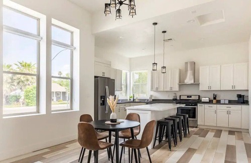 Modesto House | Brand NEW Modern Home Near Hospitals and Downtown