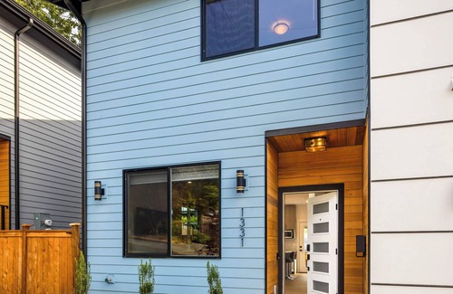 Mid-Beacon Hill House | Brand-New Modern Home - Near Downtown, Airport & Light Rail