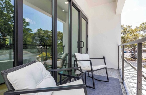 Tampa House | Brand new modern townhouse South Tampa