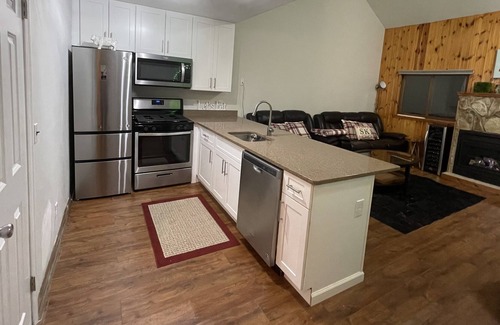Vernon Condo | Brand New Mountain Retreat Condo (SKI-IN/SKI OUT)