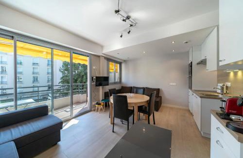 Cannes City Centre Apartment | Brand new one bedroom 2min walk to Carlton hotel