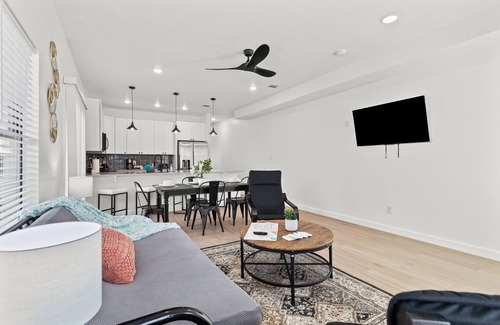 Nevada Street Apartment | Brand New! Relax at 3br/2ba Apt. Near City Center