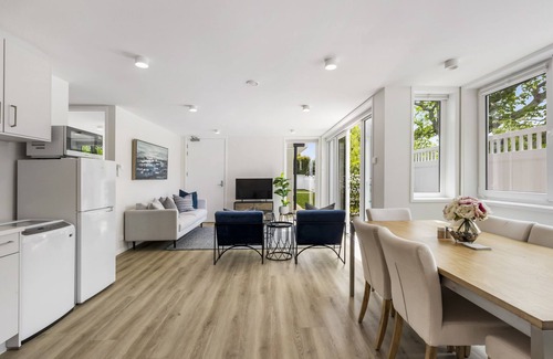 Half Moon Bay Apartment | Brand New Retreat Halfmoon Bay-Netflix