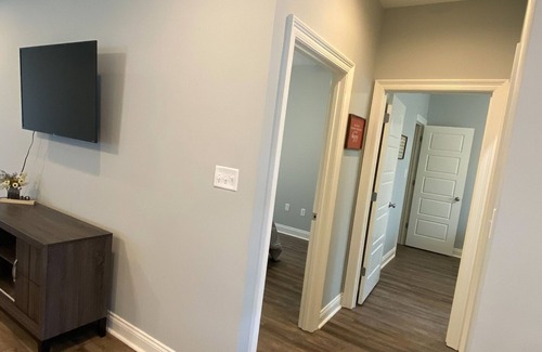 Lake Charles House | 🇺🇸BRAND NEW SMART HOME W/ KING SUITE CLOSE TO CASINOS🇺🇸
